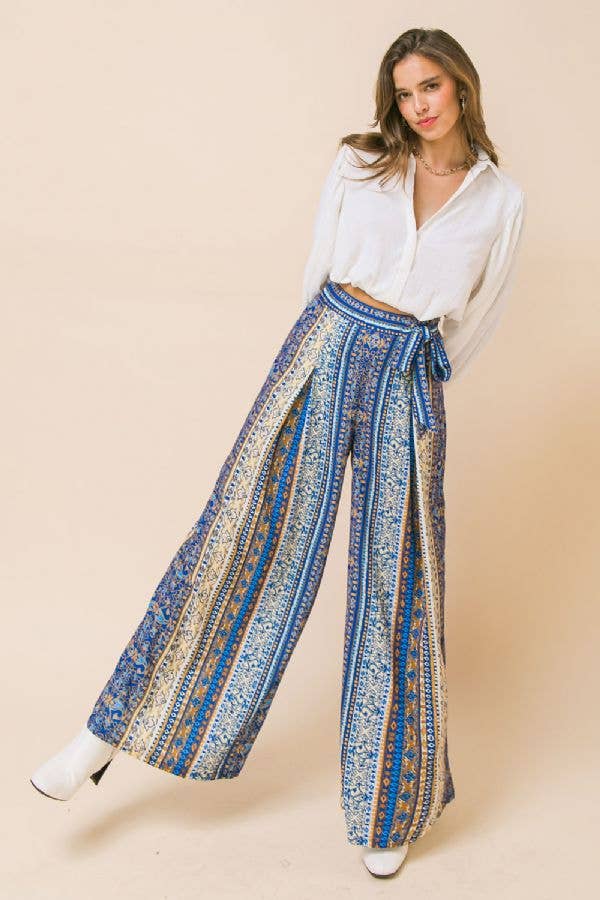 A printed woven pant - IP7421