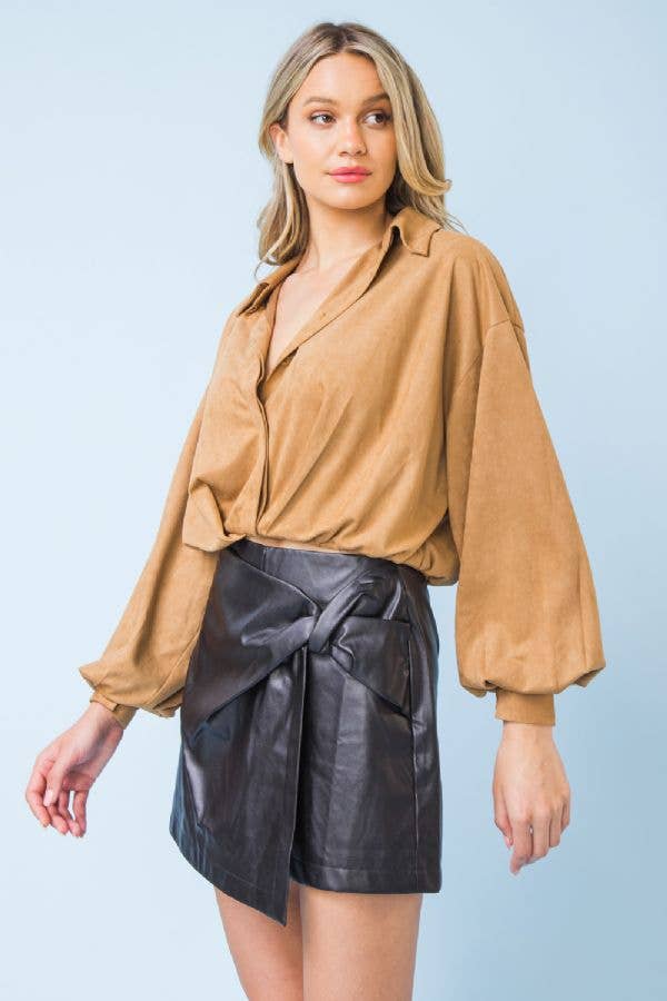 A faux suede top-IT11773